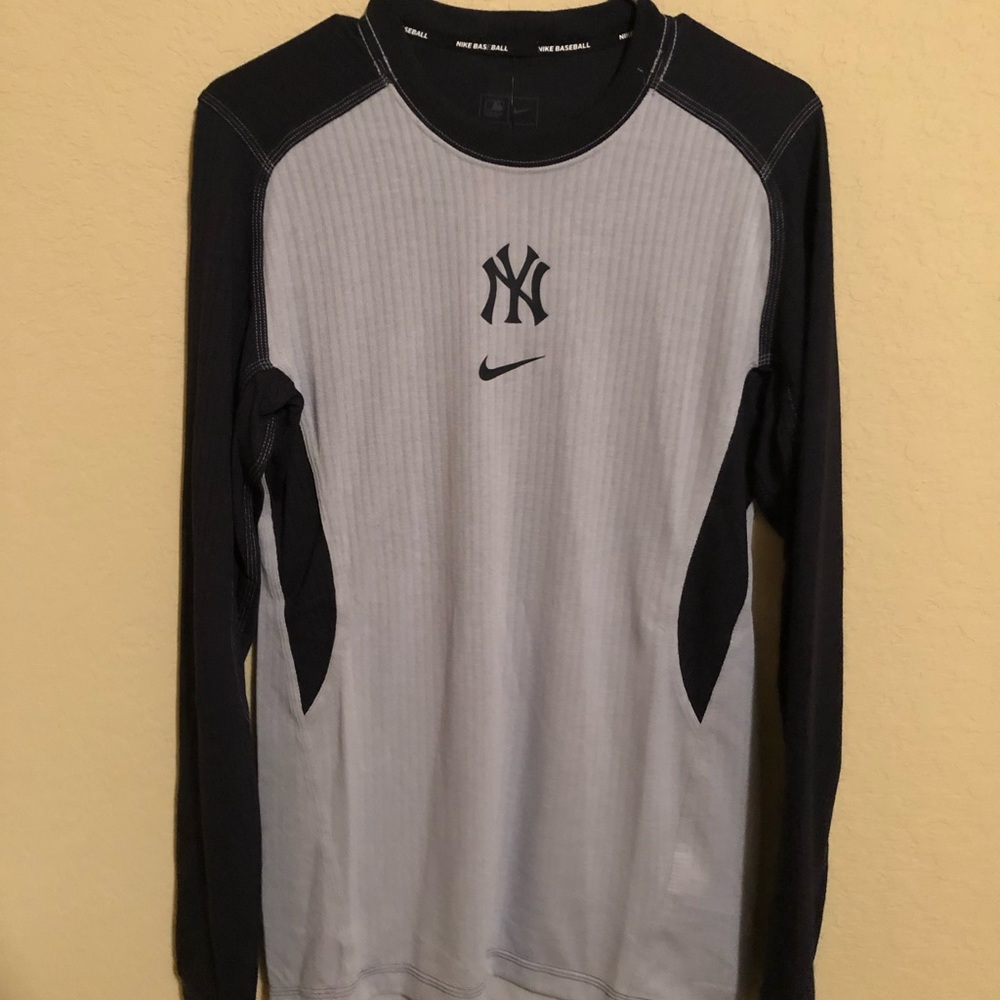 Men's Yankees Nike Baseball Long Sleeve - Medium